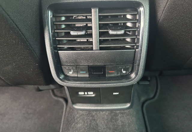 Skoda Octavia Combi 2.0 TDI 110kW Ambition Plus DSG 