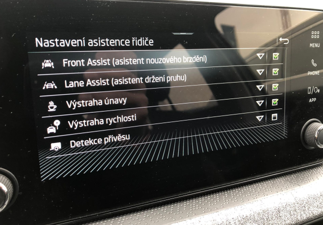 Skoda Scala FL 1.0 TSI 85kW Selection 