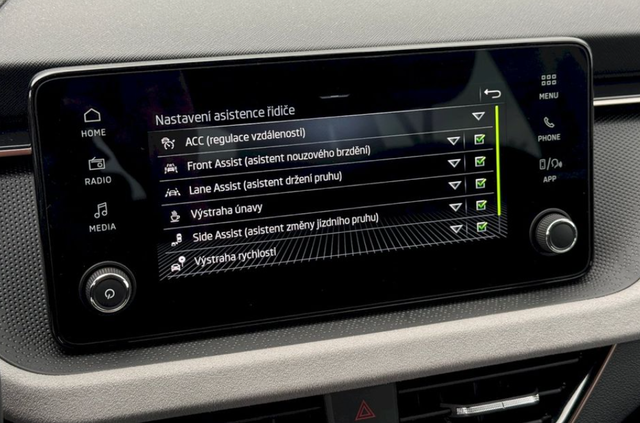 Skoda Scala FL 1.0 TSI 85kW Top Selection DSG 