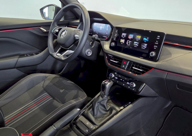 Skoda Kamiq FL 1.0 TSI 85kW Monte Carlo DSG 