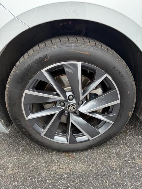 Skoda Enyaq iV 210 kw Sportline 85x 4x4 