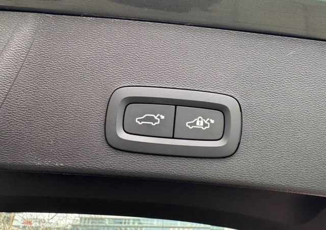 Volvo XC40 2.0 B3 Core 120kW 