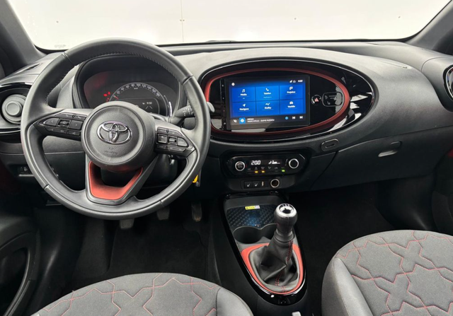 Toyota Aygo X 1.0i VVT-i 53kW Executive 