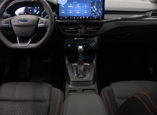 Ford Focus ST 1.0 Ecoboost 114kW Line AT 