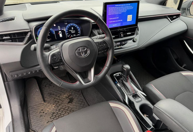 Toyota Corolla ST 1.8 HSD 103kW GR Sport CVT 