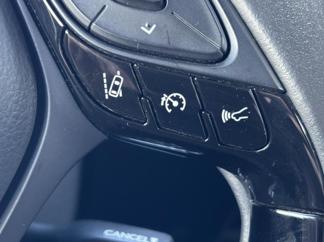 Toyota CH-R 1.8 HSD 90kW Business e-CVT 