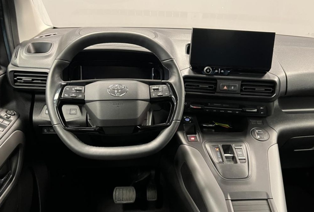 Toyota ProAce City Verso 1.5 D 96kW VIP L1 