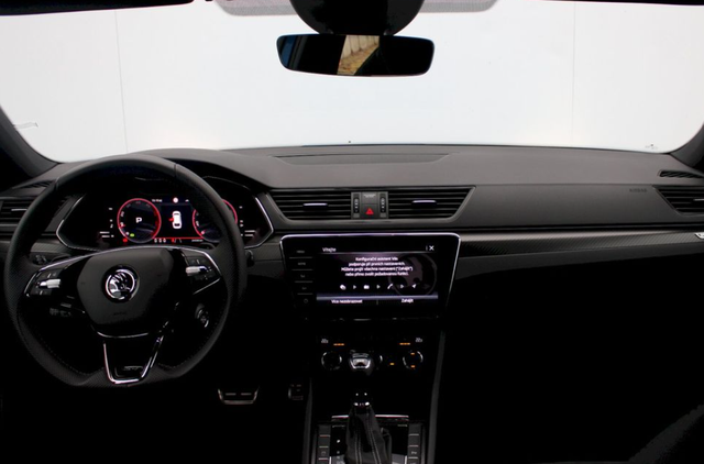 Skoda Superb Combi 2.0 TDI 147kW Sportline 4x4 DSG 