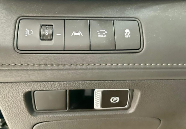 Hyundai Santa Fe 2.2 CRDi 142kW Style DCT 4WD 