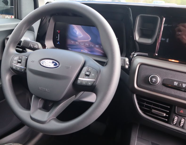 Ford Tourneo Courier 1.0 Eco Boost 92kW Trend 