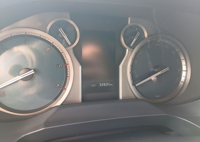 Toyota Land Cruiser 2.8 D-4D 150kW Invincible 6AT 