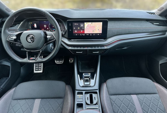 Skoda Octavia Combi 1.4 TSI iV 180kW RS DSG 