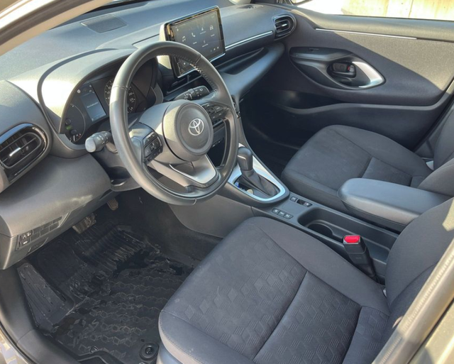 Toyota Yaris 1.5 HSD 85kW Comfort e-CVT 