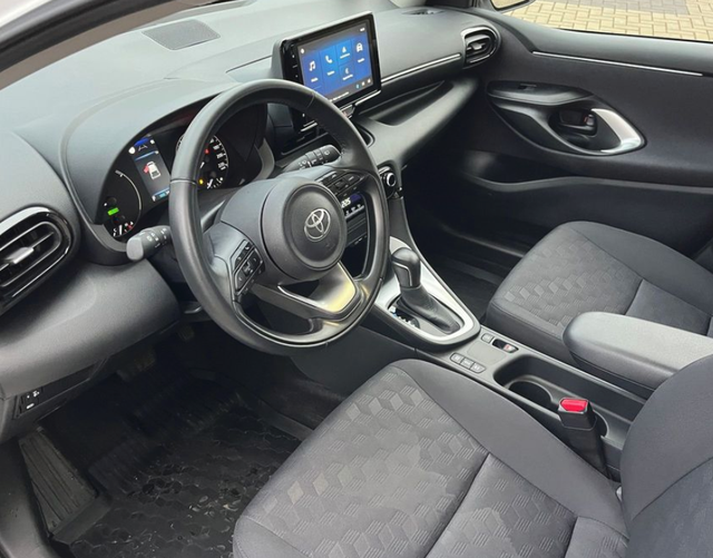 Toyota Yaris 1.5 HSD 85kW Comfort e-CVT 