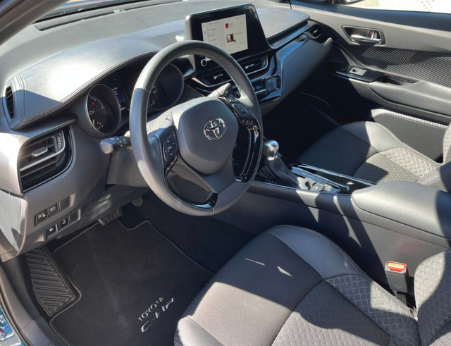 Toyota CH-R 2.0 HSD 112kW Style e-CVT 