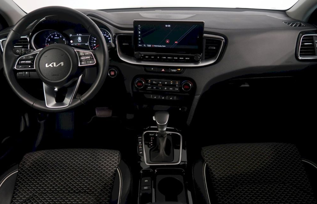 Kia XCeed 1.5 T-GDI 103kW TOP DCT 