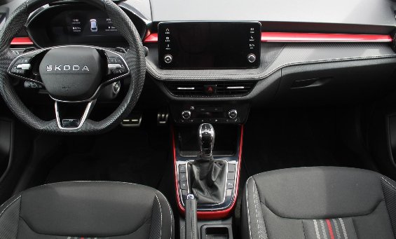 Skoda Fabia IV 1.5 TSI 110kW Monte Carlo DSG 