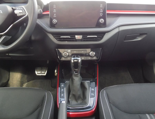 Skoda Fabia IV 1.5 TSI 110kW Monte Carlo DSG 