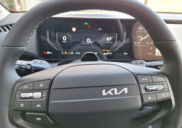 Kia K4 1.6 T-GDI 110kW Exclusive DCT 