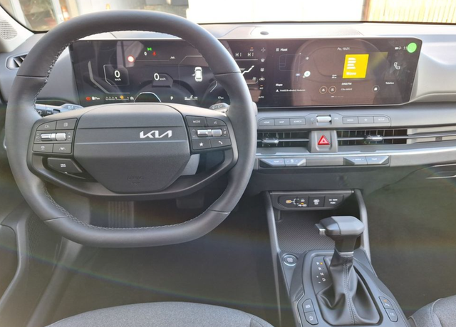 Kia K4 1.6 T-GDI 110kW Exclusive DCT 