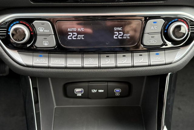 Hyundai i30 Combi 1.6 T-GDI 110kW Go Czech DCT 