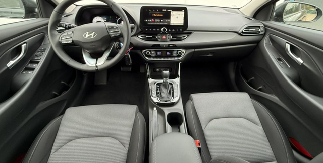 Hyundai i30 Combi 1.6 T-GDI 110kW Go Czech DCT 