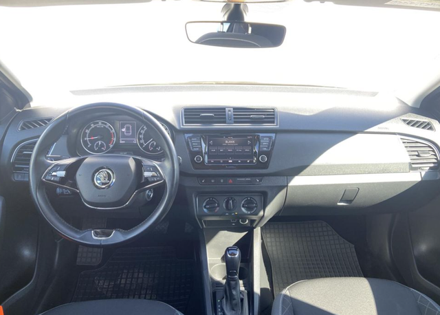 Skoda Fabia Combi 1.0 TSI 70kW Ambition Tour DSG 