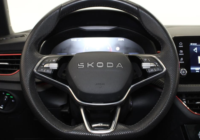 Skoda Scala FL 1.0 TSI 85kW Monte Carlo DSG 