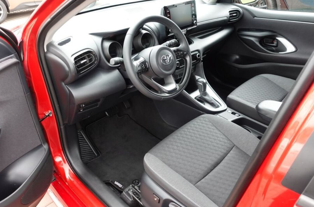 Toyota Yaris 1.5 HSD 85kW Comfort Tech e-CVT 