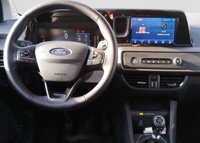 Ford Tourneo Courier 1.0 EcoBoost 92kW Titanium 