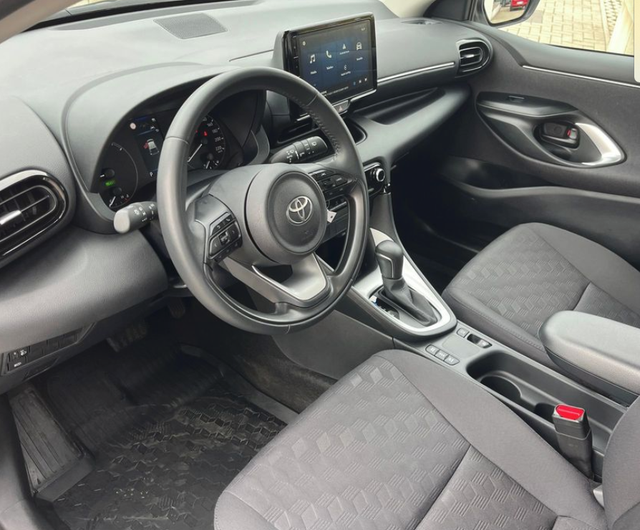 Toyota Yaris 1.5 HEV 85kW Comfort e-CVT 