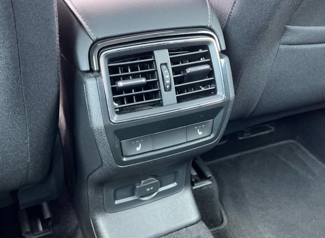 Skoda Karoq 1.5 TSI 110kW Top Selection 