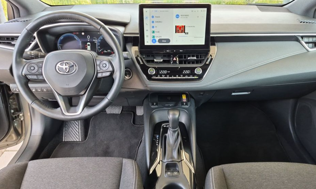 Toyota Corolla Combi 1.8 HSD 103kW Comfort Tech CVT 