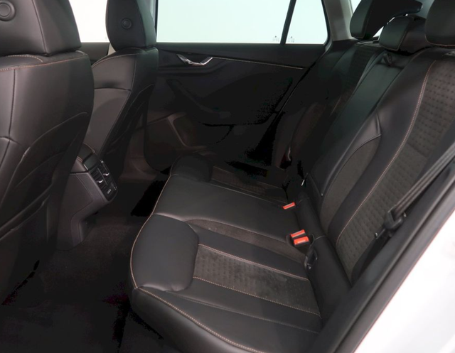 Skoda Kamiq FL 1.0 TSI 85kW Top Selection 
