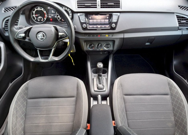 Skoda Fabia Combi 1.0 TSI 70kW Ambition Black DSG 