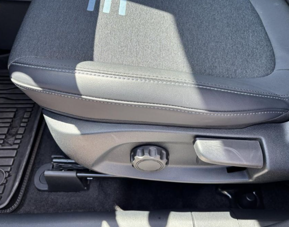 Ford Tourneo Courier 1.0 EcoBoost 92kW Active AT 