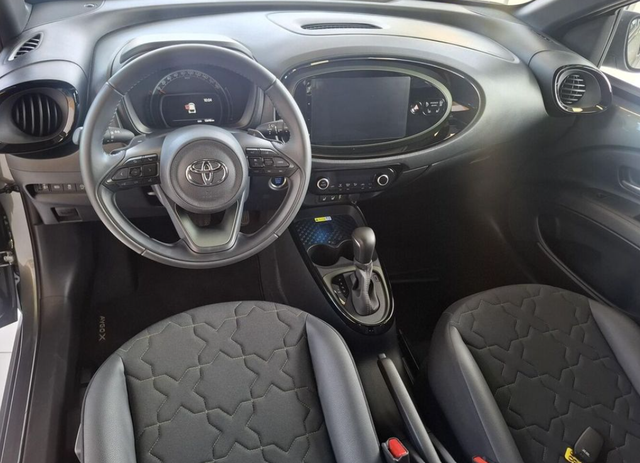 Toyota Aygo 1.0i 53kW Executive AT 