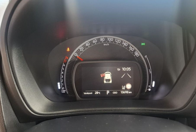 Toyota Aygo 1.0i 53kW Executive AT 