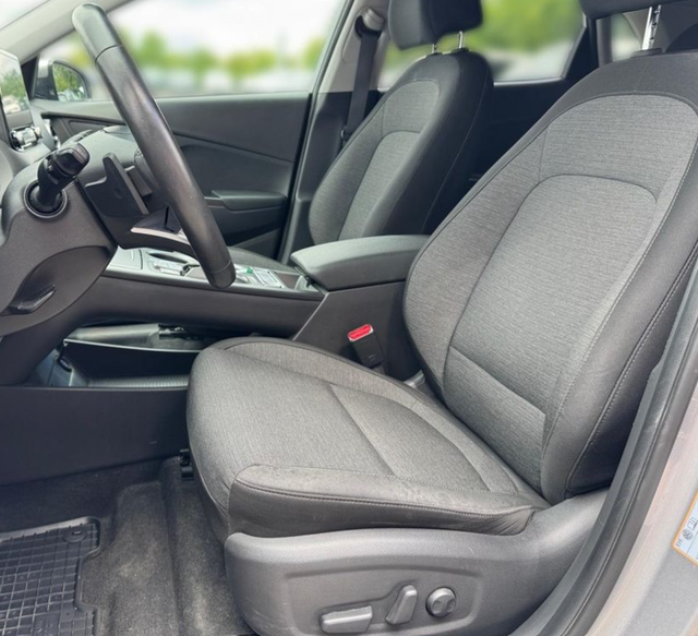 Hyundai Kona 64kWh 150kW Style 