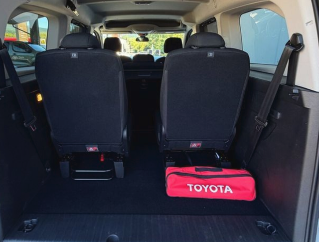Toyota ProAce City 1.5 D 96kW Family L2 7S 