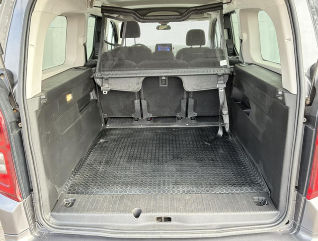 Toyota ProaAce City 1.2 T 96kW Family L2 AT 