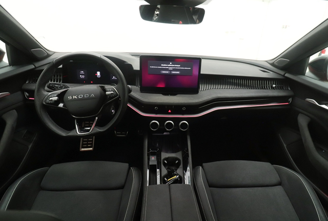 Skoda Superb Combi 1.5 iV 150kW Sportline DSG 