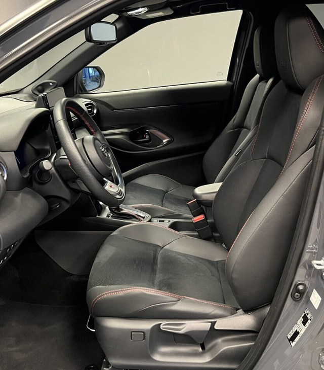 Toyota Yaris Cross 1.5 HSD 96kW GR SPORT VIP AT 