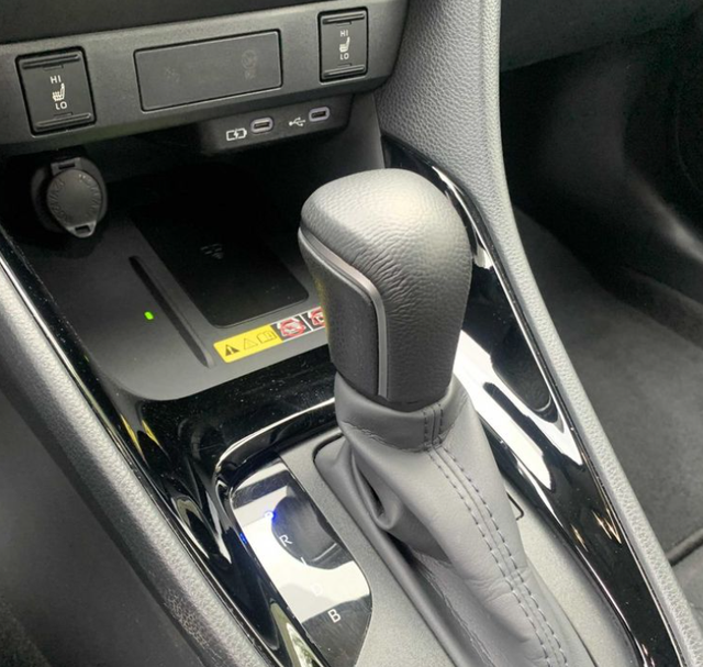 Toyota Yaris 1.5 HEV 85kW Style e-CVT 