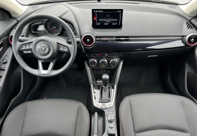Mazda 2 1.5 SKYACTIV-G 66kW Revolution AT 