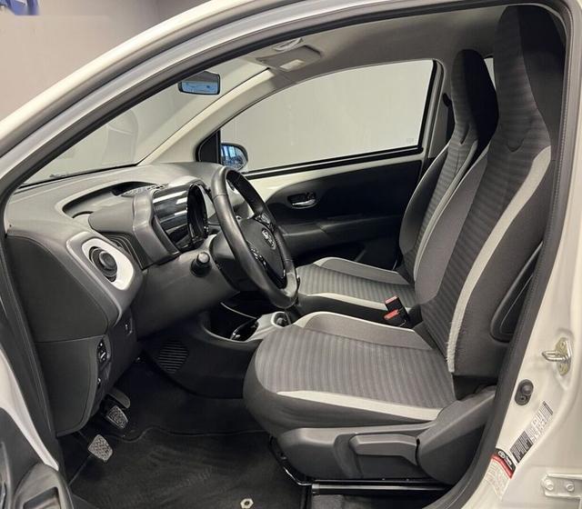 Toyota Aygo 1.0 53kW X-PLAY MT 