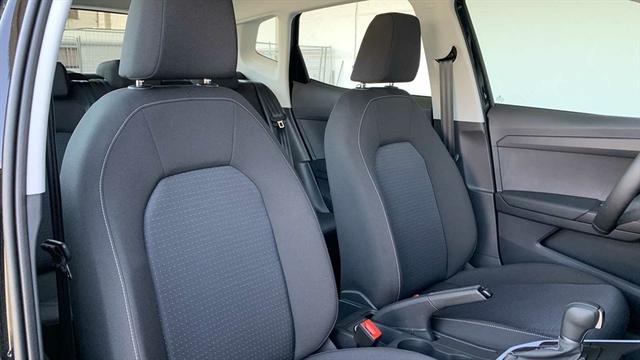 Seat Arona 1,0 TSI DSG Style ALU DAB LED PDC SHZ TOUCH NEBEL 