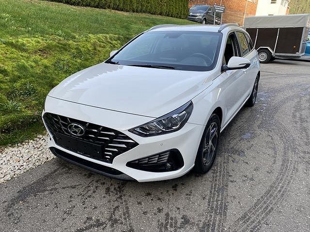 Hyundai i30 Kombi - Select Sitzheizung, Tempomat, App-Connec...