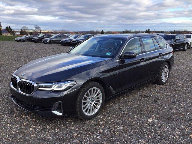 BMW 5er Touring - 530 d Luxury Line*UPE 82.490*Pano*AHK*