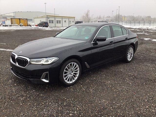 BMW 5er - 520 d Luxury Line*UPE 76.370*Glasdach*Laser*AHK*